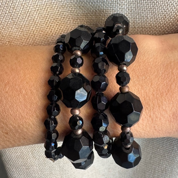 Black bracelets stack - Picture 1 of 4